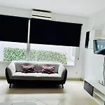 Royal Modern