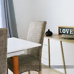 Royal Modern فيلة أذيخي